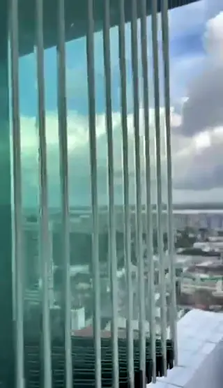 Obra da Glass System no Ed. You Residence